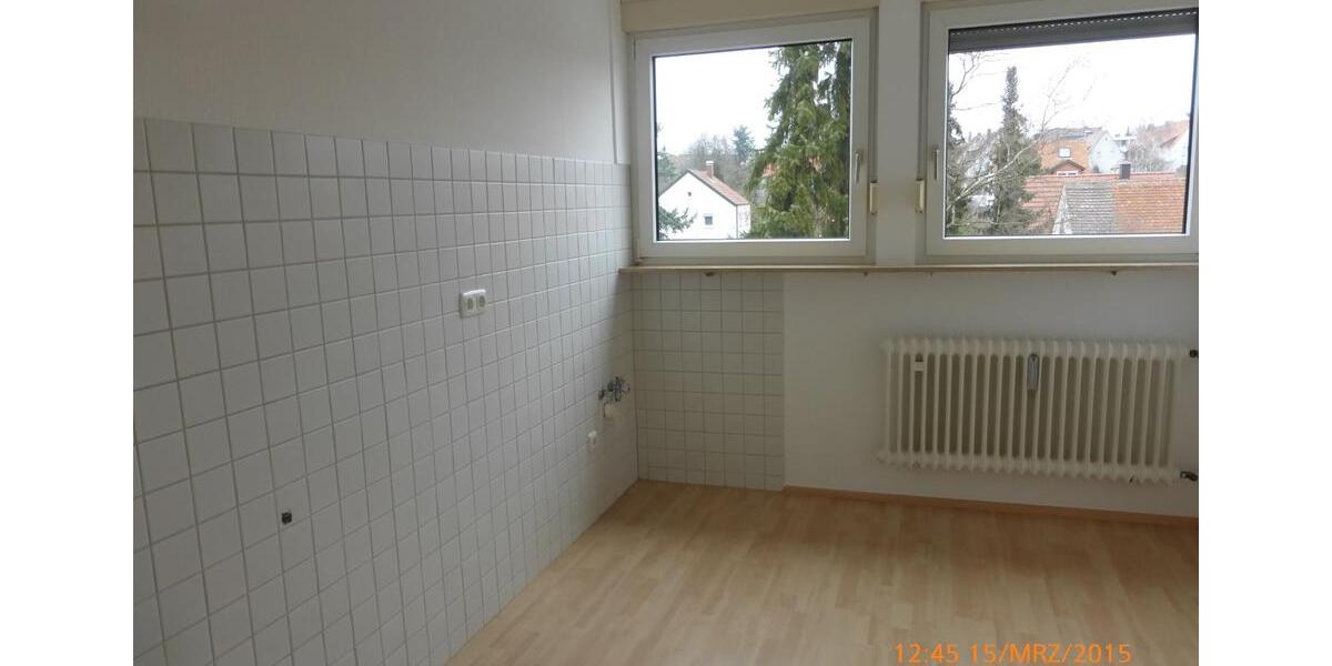 Dachgeschoßwohnung Gerbrunn - 3 Zimmer, 71 m&sup2;, 860&euro; | Angebot:26665642