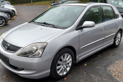 Honda Civic 208.400 km 2.999 € Würzburg 97082