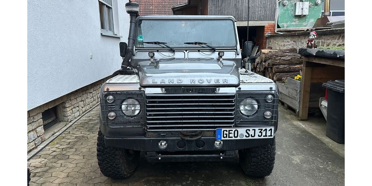 Land Rover Defender 214.600 km 25.700 &euro; Lülsfeld 97511