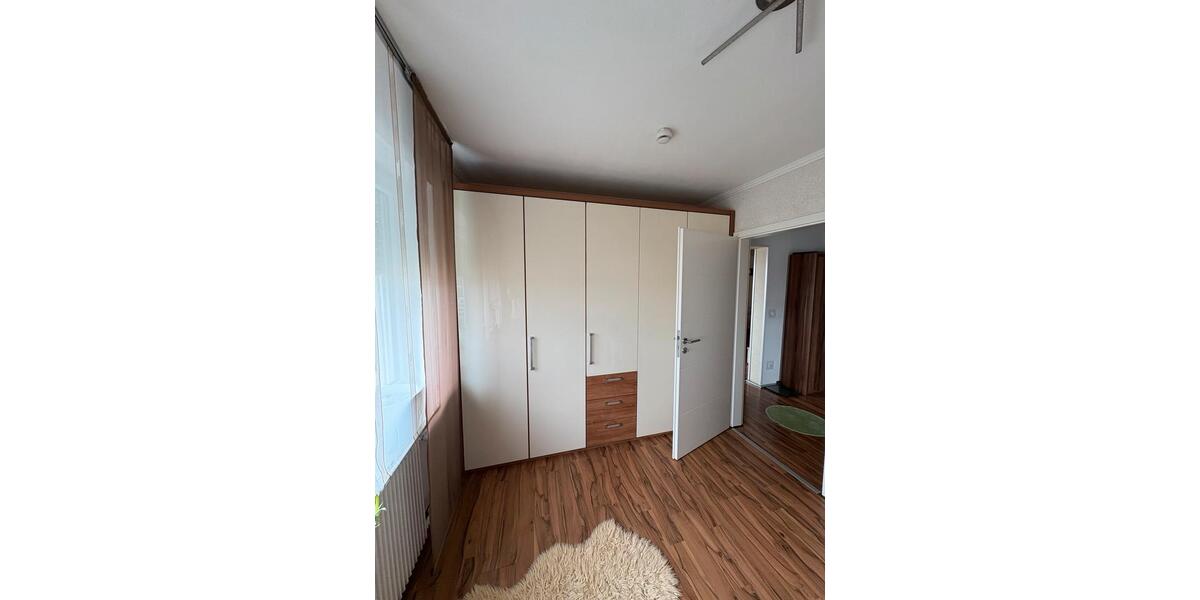 Helle 3-Zimmer-Wohnung mit Weitblick über Schweinfurt – Am Bergl 3 zimmer