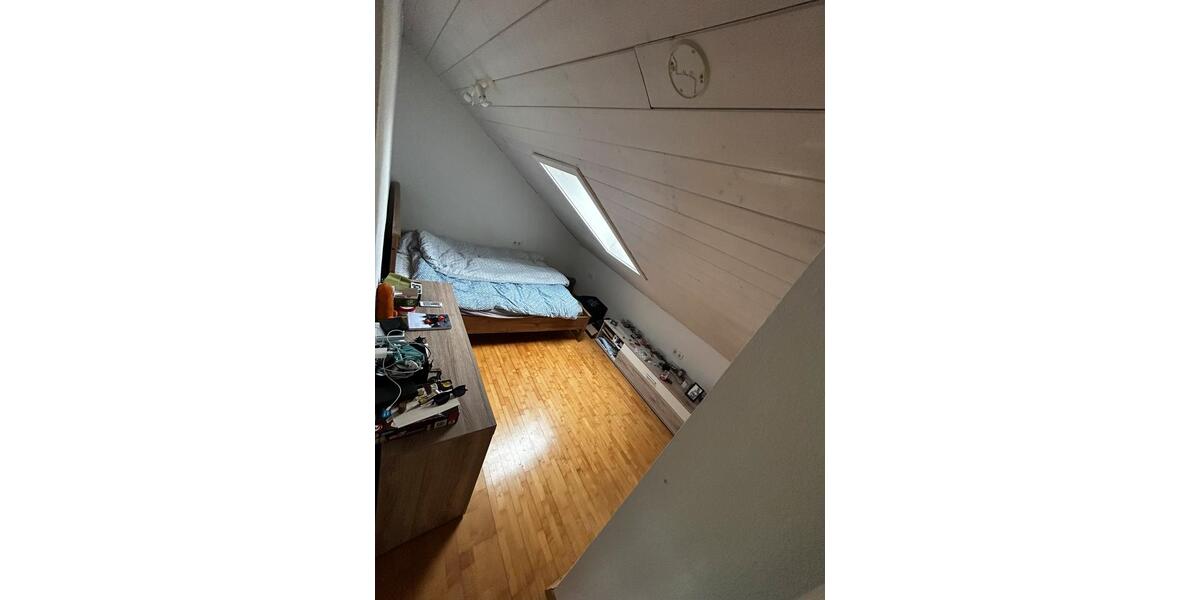 Dachgeschoßwohnung Hafenlohr - 2 Zimmer, 35 m&sup2;, 430&euro; | Angebot:26476745