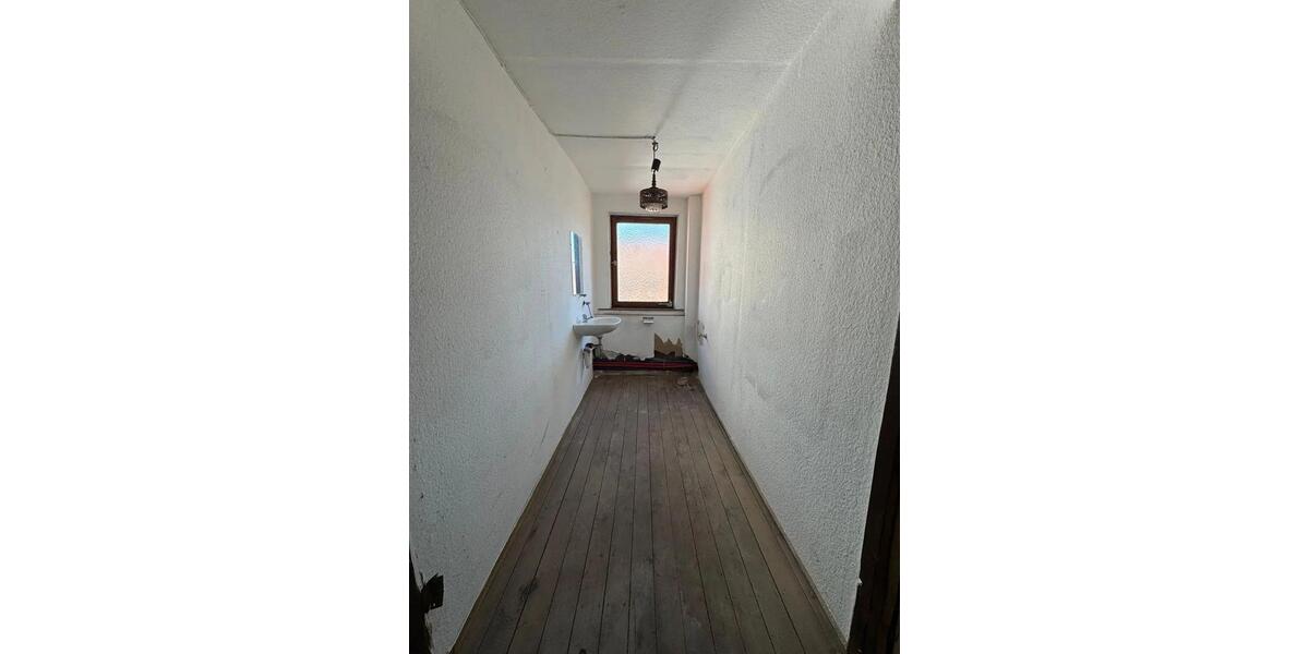 Mehrfamilienhaus, Wohnhaus Volkach - 18 Zimmer, 460 m&sup2;, 475.000&euro; | Angebot:26963180