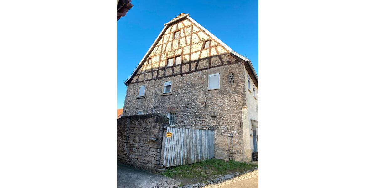 Doppelhaushälfte Dettelbach - 4 Zimmer, 152 m&sup2;, 124.000&euro; | Angebot:26044953