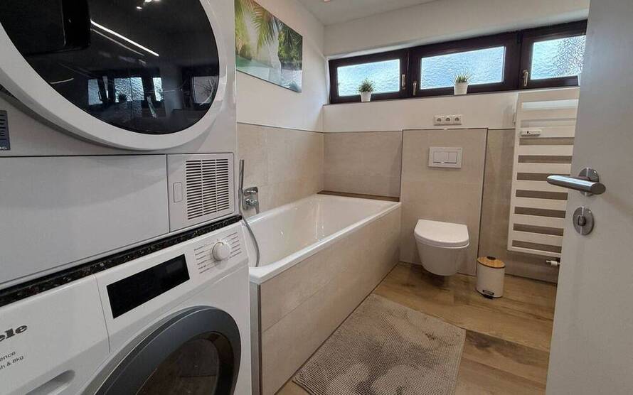 Attraktives Wohnen in Veitshöchheim Frisch sanierte 4-Zimmer-Wohnung zum Kauf!