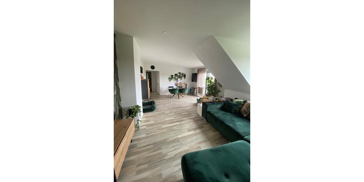 Dachgeschoßwohnung Würzburg Heuchelhof - 3 Zimmer, 89 m&sup2;, 339.000&euro; | Angebot:26623111