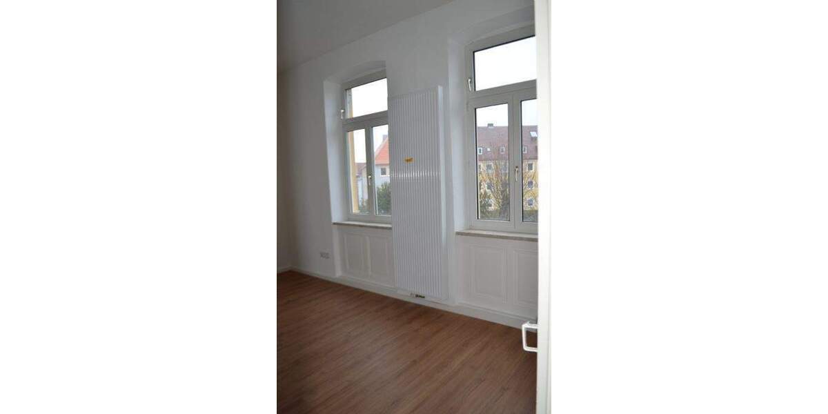 Etagenwohnung Kitzingen - 4 Zimmer, 114 m&sup2;, 830&euro; | Angebot:24906126