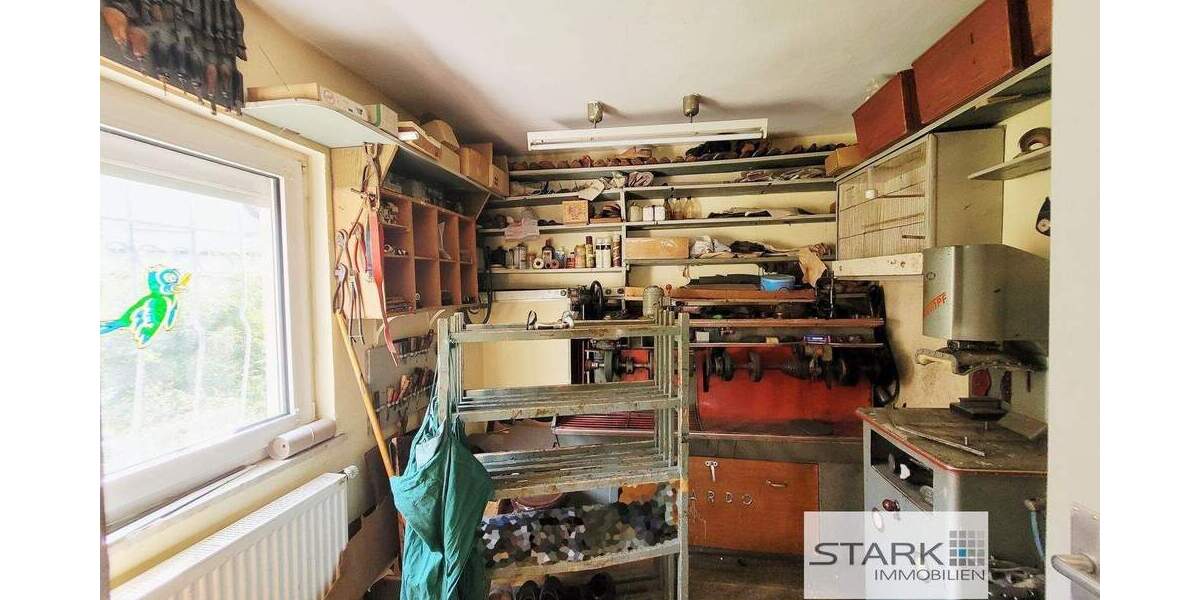 Mehrfamilienhaus, Wohnhaus Kirchheim - 7 Zimmer, 264.000&euro; | Angebot:26512826