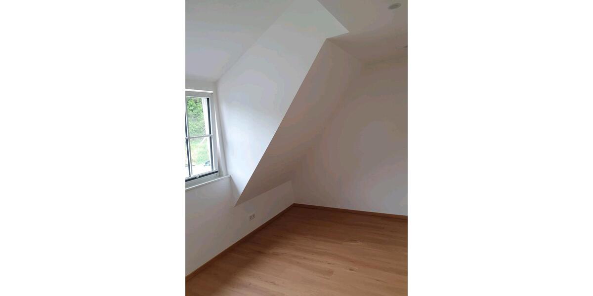 Etagenwohnung Volkach - 4 Zimmer, 94 m&sup2;, 790&euro; | Angebot:26440986