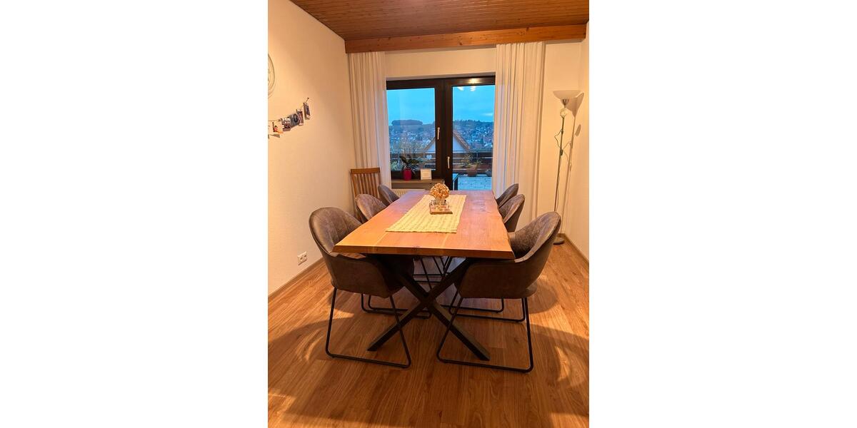 Doppelhaushälfte Ochsenfurt - 5 Zimmer, 150 m&sup2;, 1.500&euro; | Angebot:27617128