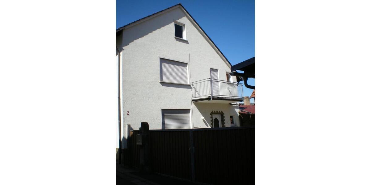 Bauernhaus, Landhaus Karsbach - 5 Zimmer, 190 m&sup2;, 950&euro; | Angebot:26306263