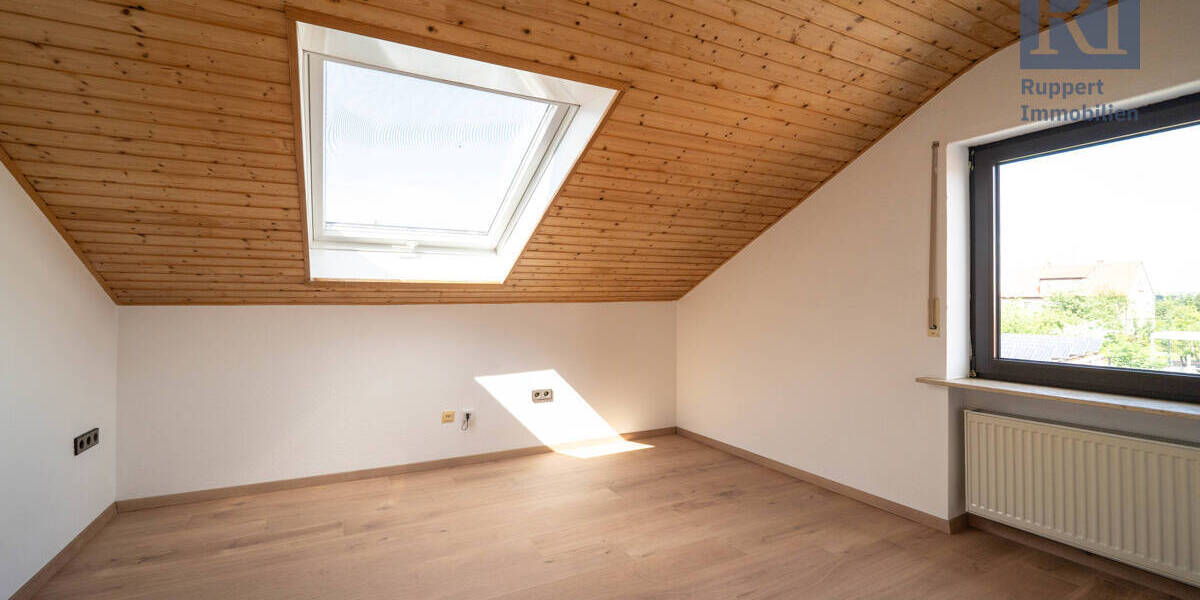 Mehrfamilienhaus, Wohnhaus Schwarzach am Main Stadtschwarzach - 7 Zimmer, 191 m&sup2;, 389.000&euro; | Angebot:21889230