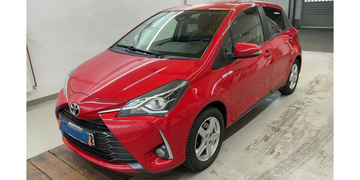 Toyota Yaris 32.300 km 14.800 &euro; Sommerach 97334