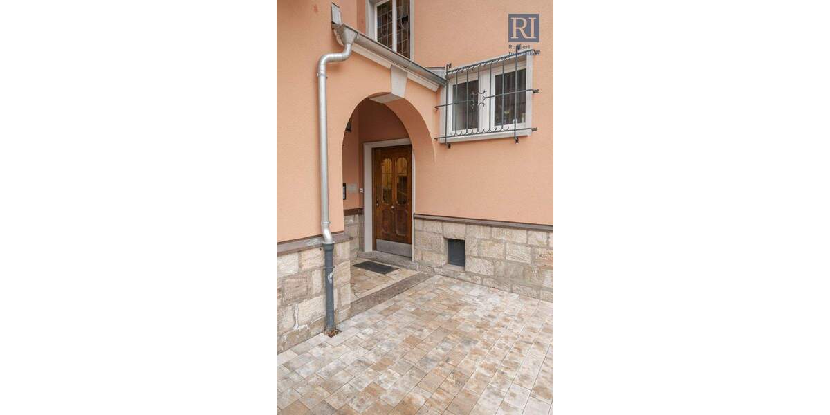 Etagenwohnung Würzburg Sanderau - 3 Zimmer, 94 m&sup2;, 425.000&euro; | Angebot:25773120