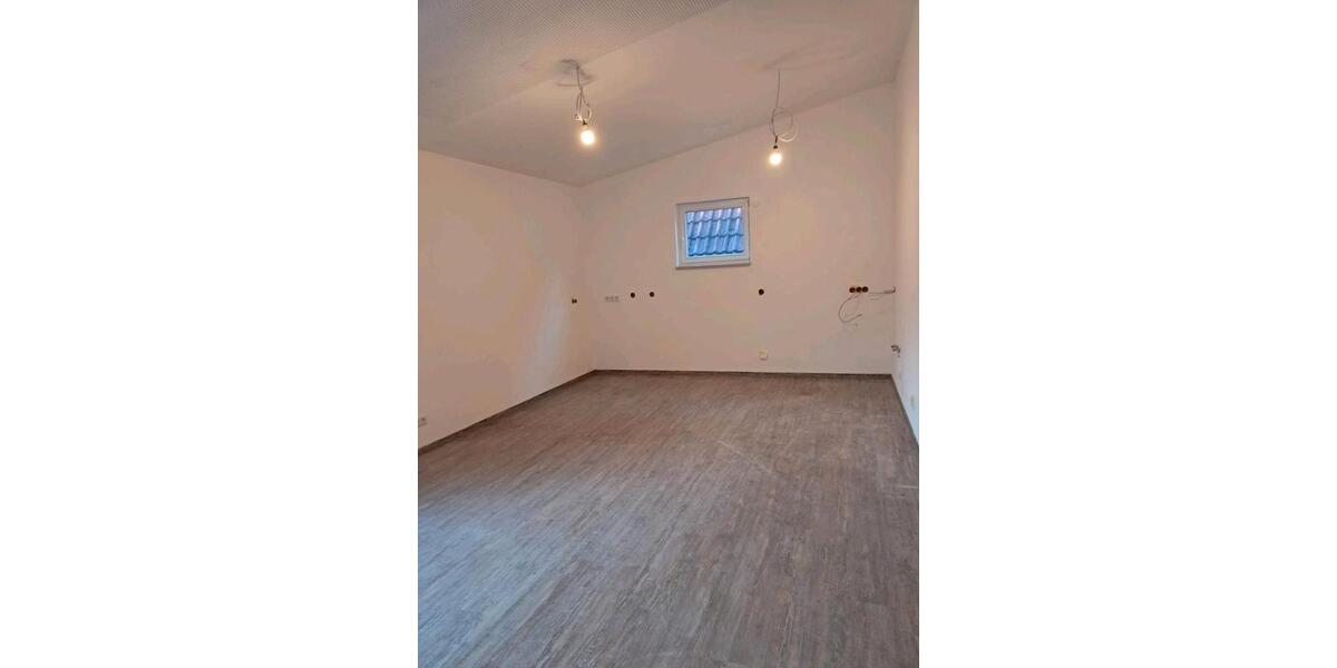 4-Zi Wohnung günstig zu vermieten nahe Würzburg-Ochsenfurt 4 zimmer