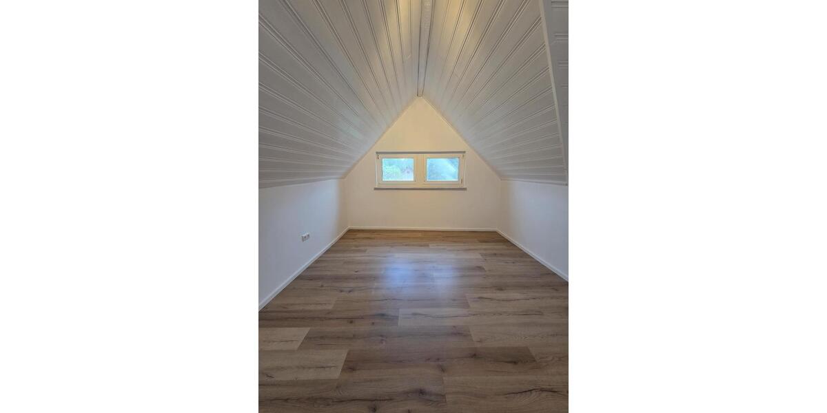 Maisonettenwohnung Arnstein - 5 Zimmer, 125 m&sup2;, 1.200&euro; | Angebot:26553721