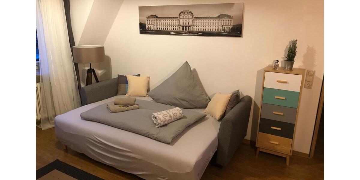 Komplett möblierte und ausgestattete Zweizimmerwohnung Altstadt 2 zimmer