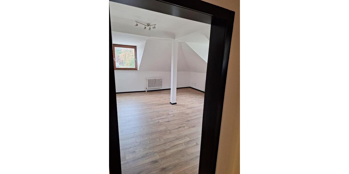 Dachgeschoßwohnung Würzburg Steinbachtal - 2 Zimmer, 62 m&sup2;, 850&euro; | Angebot:25303486
