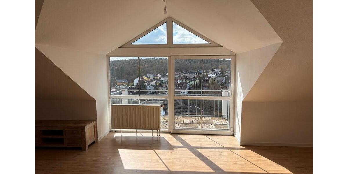 Dachgeschoßwohnung Veitshöchheim - 1 Zimmer, 44 m&sup2;, 500&euro; | Angebot:26255334