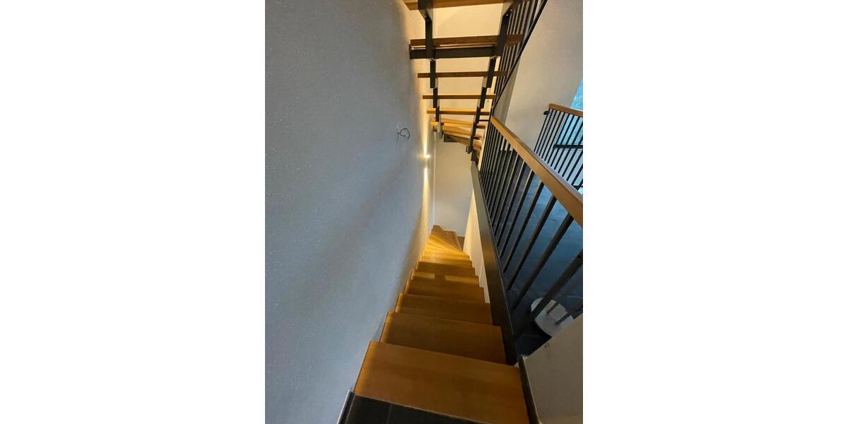 Doppelhaushälfte Gerbrunn - 3 Zimmer, 120 m&sup2;, 1.650&euro; | Angebot:26672621