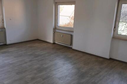 Wohnung Tauberbischofsheim - 3 Zimmer, 93 m&sup2;, 780&euro; | Angebot:25332643