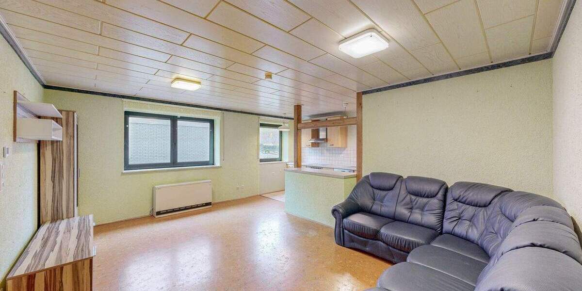 Mehrfamilienhaus, Wohnhaus Schwebenried Schwebenried - 8 Zimmer, 209 m&sup2;, 285.000&euro; | Angebot:25997007