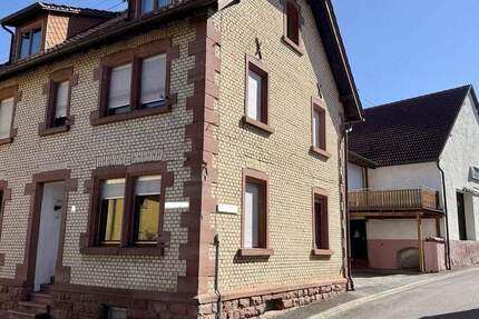 Haus Tauberbischofsheim Hochhausen - 7 Zimmer, 190 m&sup2;, 220.000&euro; | Angebot:25277640