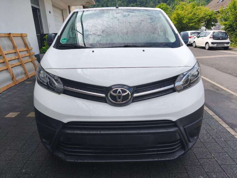 Toyota Proace 100.000 km 15.999 € Kreuzwertheim 97892