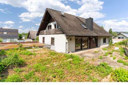 Haus Zellingen - 10 Zimmer, 208 m&sup2;, 359.000&euro; | Angebot:27315377
