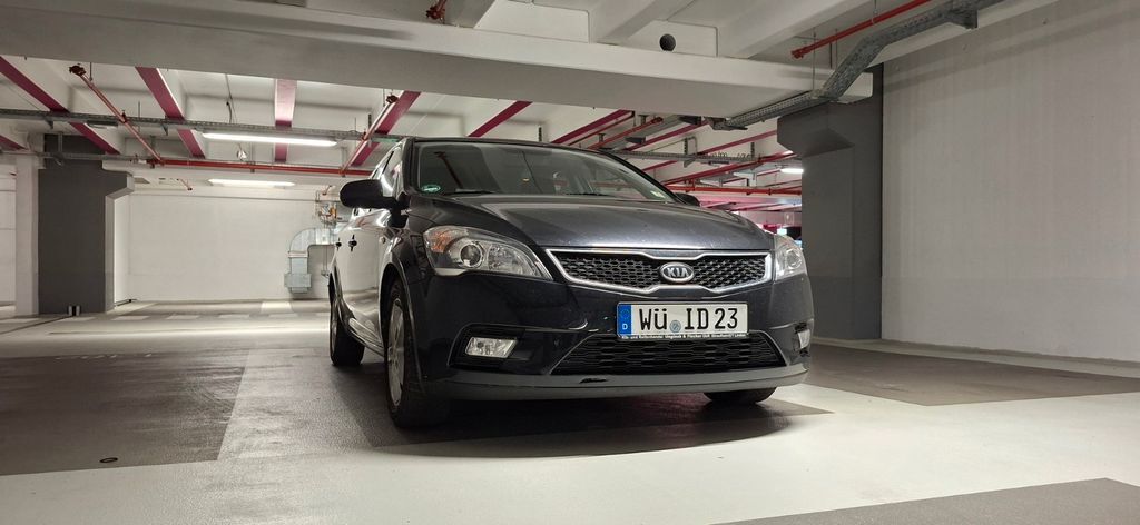 Kia ceed / Ceed 136.000 km 5.200 € Würzburg 97078