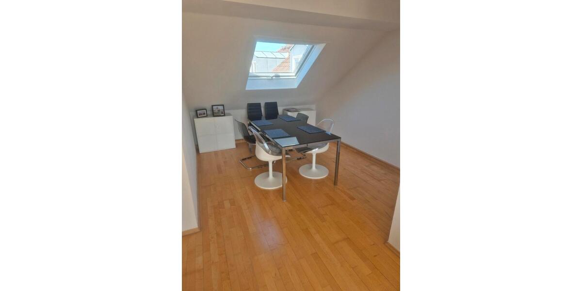 Dachgeschoßwohnung Würzburg Sanderau - 3 Zimmer, 62 m&sup2;, 855&euro; | Angebot:26489937