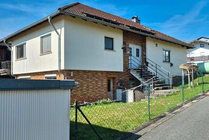 Haus Prichsenstadt - 9 Zimmer, 160 m&sup2;, 220.000&euro; | Angebot:26142774