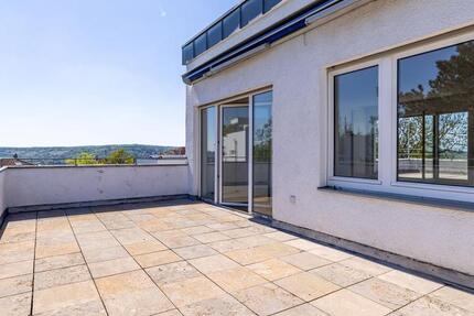 Maisonette Wohnung im Bauhaus mit Blick über Würzburg – Wohnen in Bestlage des Frauenlands 3 zimmer