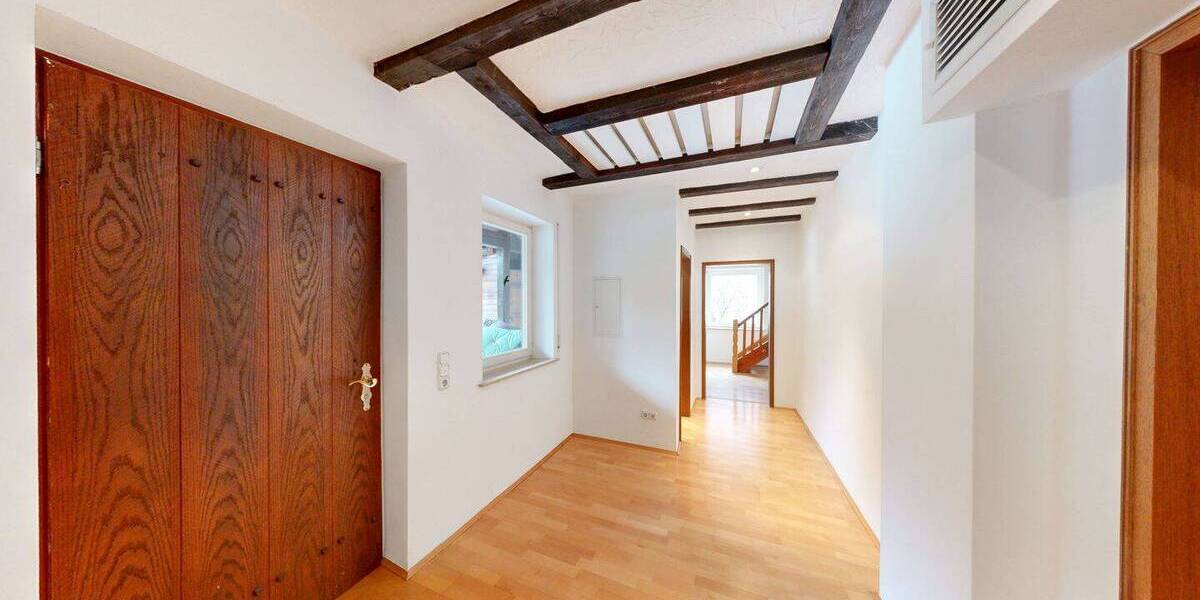 Einfamilienhaus Würzburg Lengfeld - 8 Zimmer, 182 m&sup2;, 620.000&euro; | Angebot:26028398