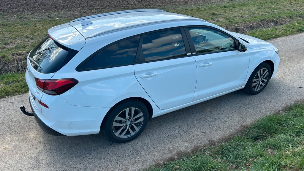 Hyundai i30 41.000 km 15.700 &euro; Rimpar 97222