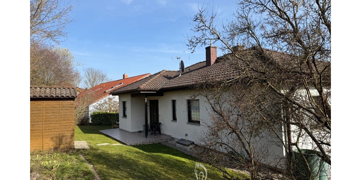 *reserviert* Wohnen mit Weitblick – schöner Bungalow mit Untergeschoss in ruhiger Feldrandlage - Bungalow Arnstein | Angebot:26200662