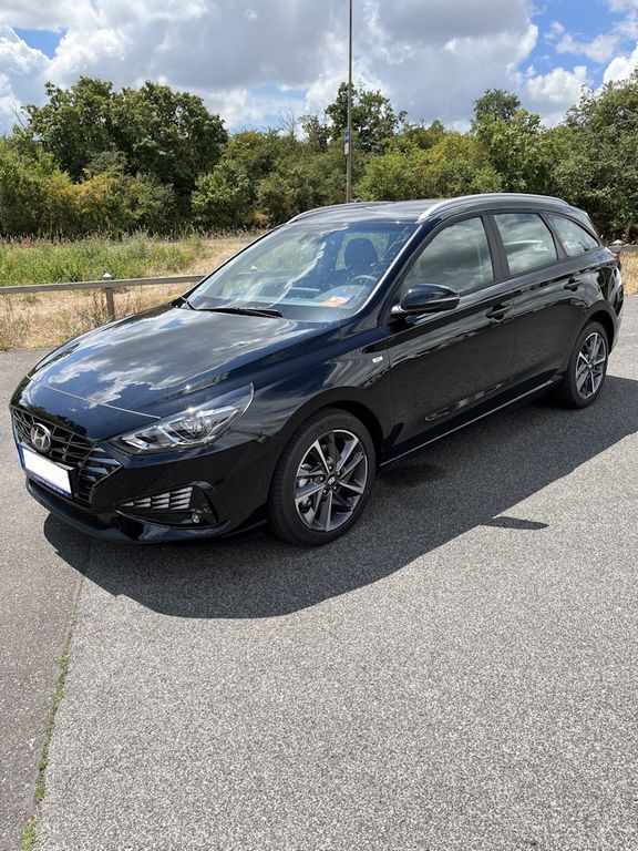 i30