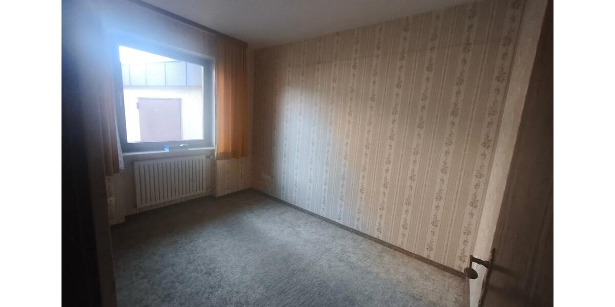 Erdgeschoßwohnung Zellingen - 3 Zimmer, 1.000 m&sup2;, 1.000&euro; | Angebot:25756853