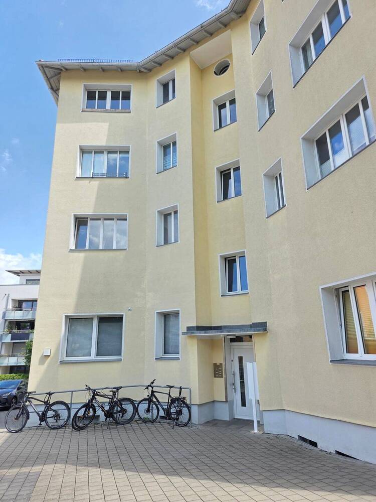 2 Zimmerwohnung mit EBK und Stellplatz im unteren Frauenland zu verkaufen (WG-geeignet)