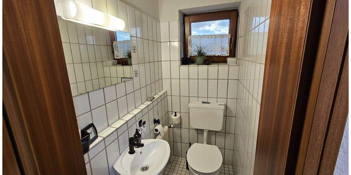 Reihenmittelhaus Würzburg Lengfeld - 3 Zimmer, 106 m&sup2;, 350.000&euro; | Angebot:24657515