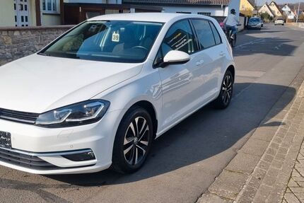 VW Golf 48.300 km 15.990 &euro; Stammheim 97509
