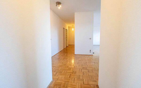 Etagenwohnung Würzburg Lengfeld - 3 Zimmer, 90 m&sup2;, 1.300&euro; | Angebot:26449995