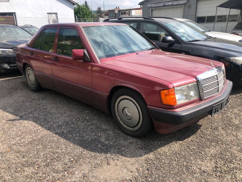 Mercedes-Benz 190 590.000 km 1.950 € Wertheim am Main 97877