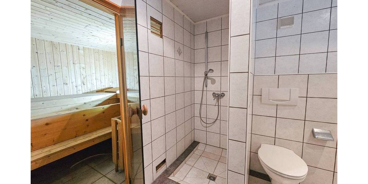 Mehrfamilienhaus, Wohnhaus Dettelbach - 6 Zimmer, 202 m&sup2;, 675.000&euro; | Angebot:26016140