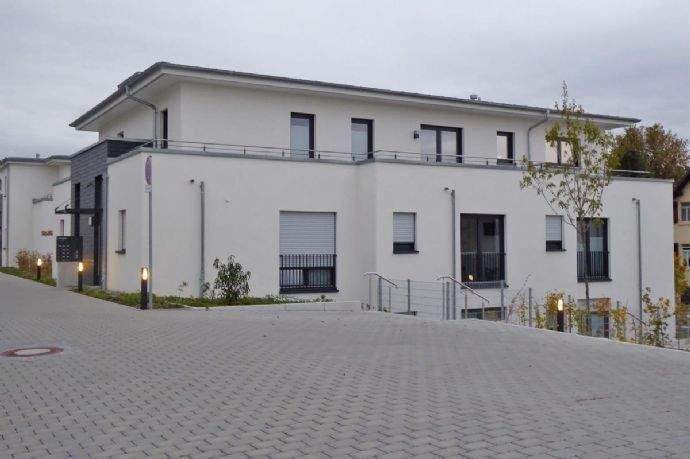 Etagenwohnung Würzburg Frauenland - 4 Zimmer, 114 m&sup2;, 1.700&euro; | Angebot:26766880