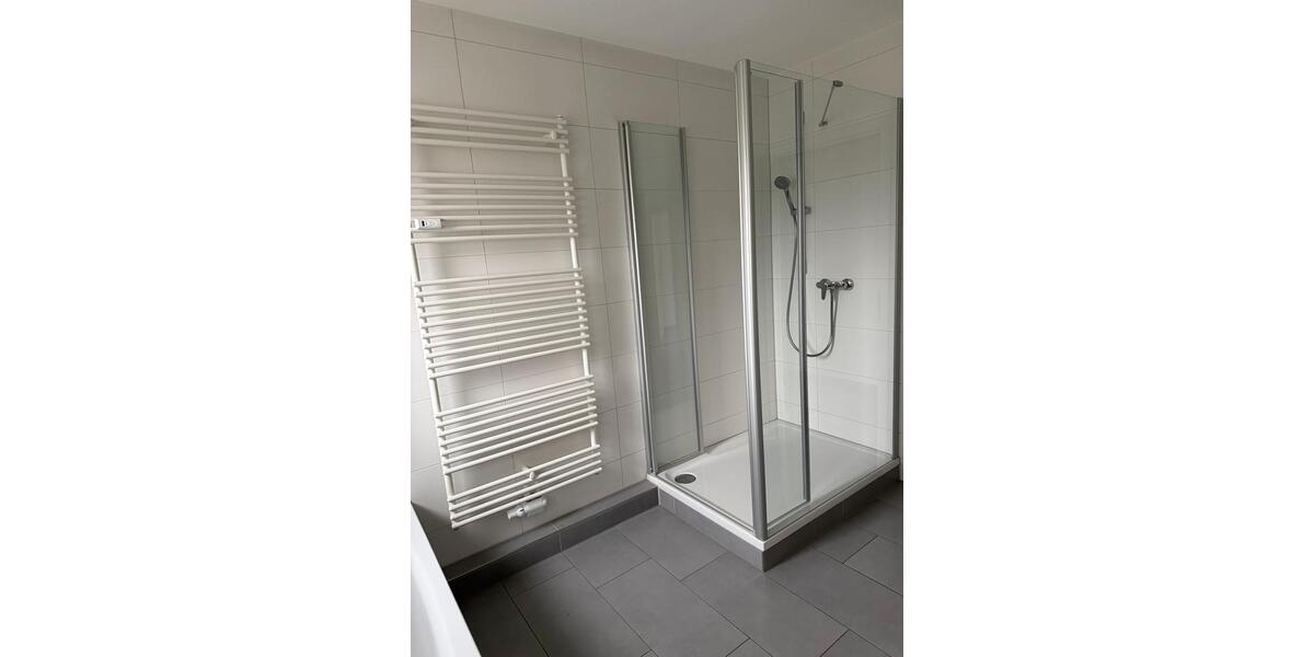 Etagenwohnung Sommerach - 4 Zimmer, 100 m&sup2;, 1.200&euro; | Angebot:26121868