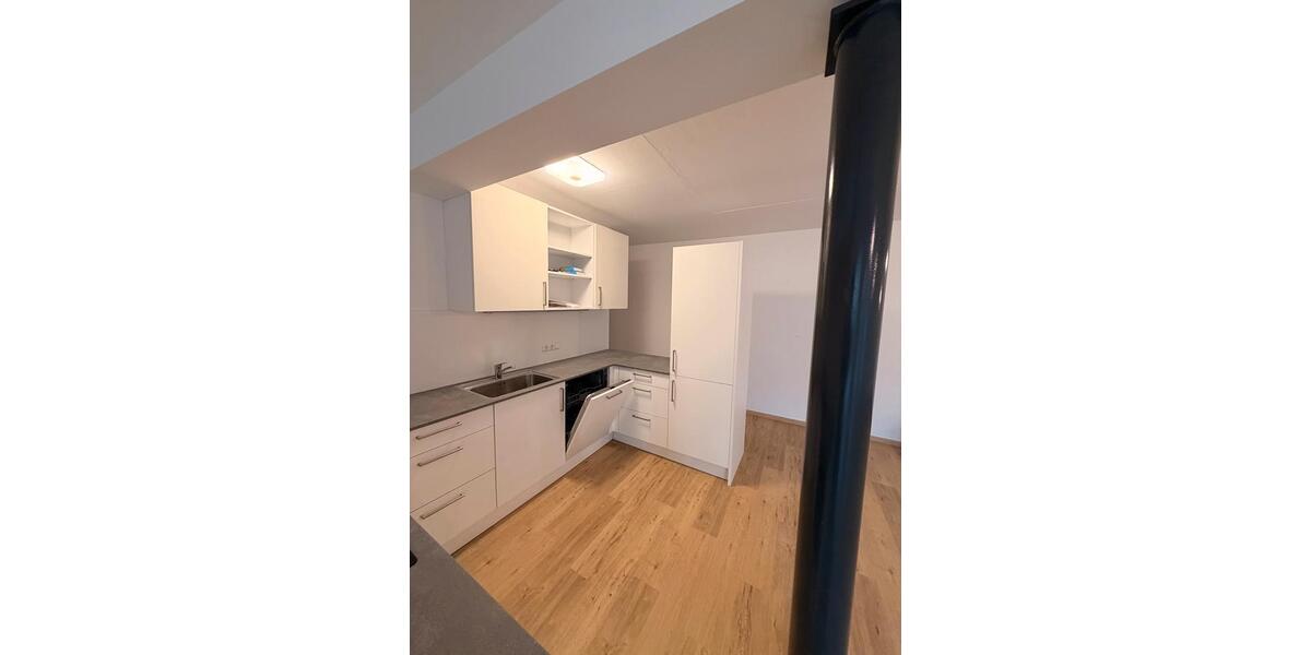 Erdgeschoßwohnung Ochsenfurt - 4 Zimmer, 122 m&sup2;, 1.090&euro; | Angebot:26626309