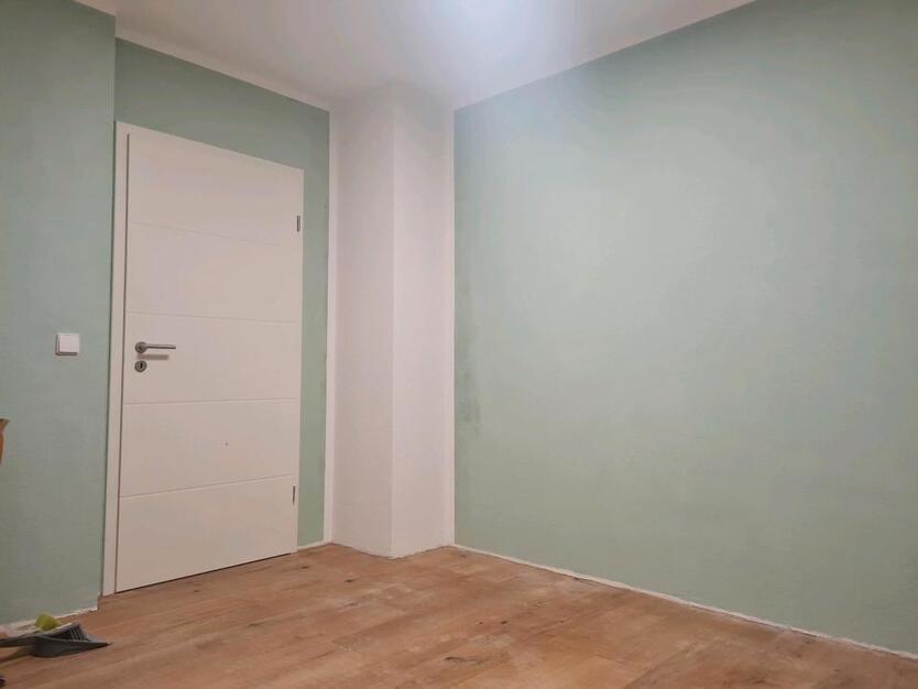 Einfamilienhaus ca. 170 QM Wohnfläche teilrenoviert.
