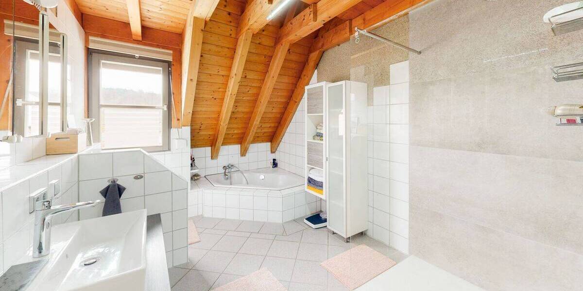 Mehrfamilienhaus, Wohnhaus Marktheidenfeld - 6 Zimmer, 160 m&sup2;, 695.000&euro; | Angebot:26569709