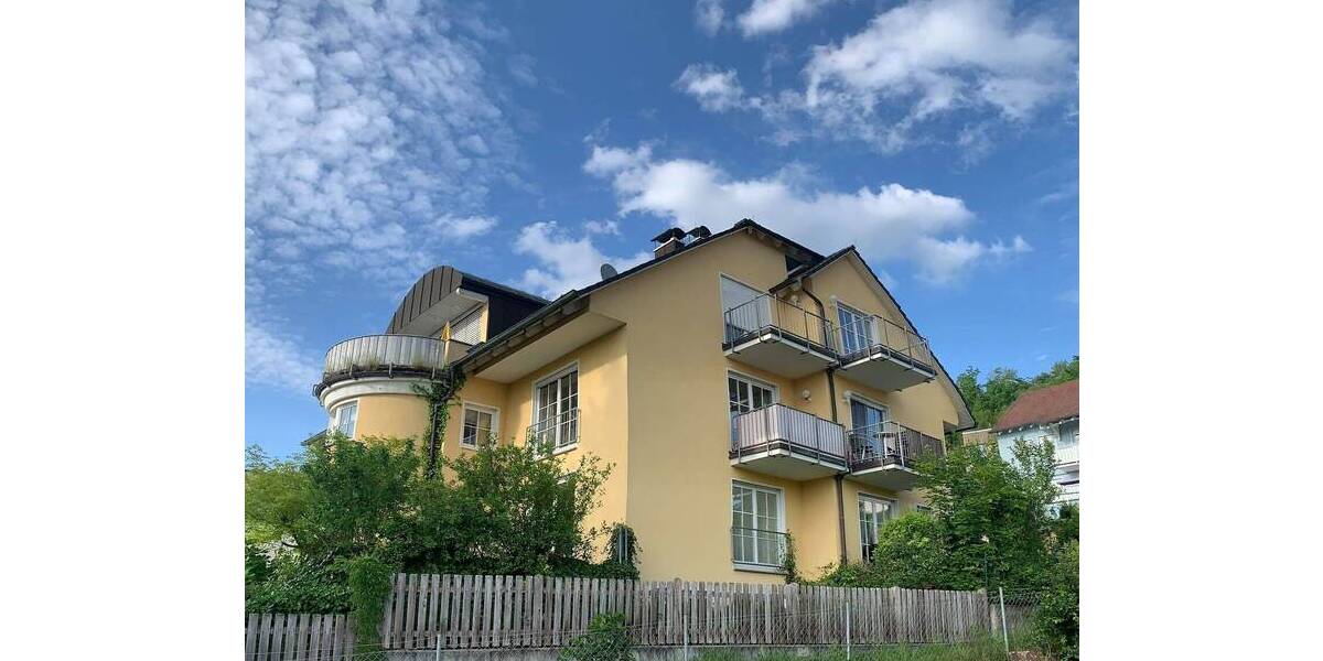 Etagenwohnung Sommerhausen - 3 Zimmer, 88 m&sup2;, 870&euro; | Angebot:26826822