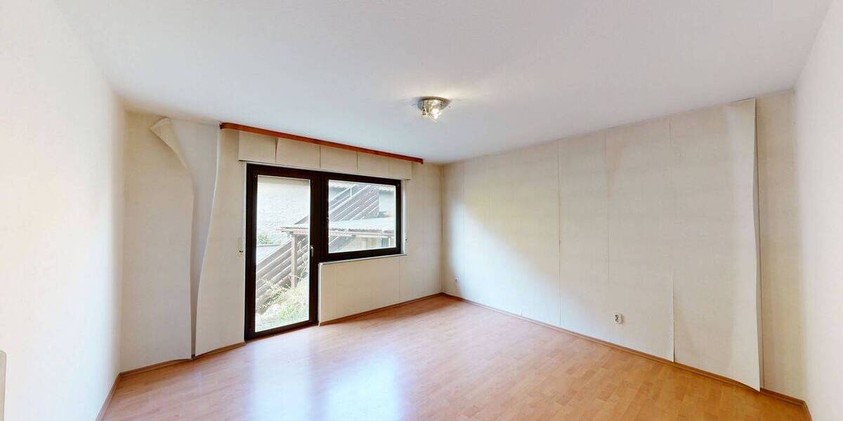 Mehrfamilienhaus, Wohnhaus Zellingen - 6 Zimmer, 166 m&sup2;, 390.000&euro; | Angebot:26204205
